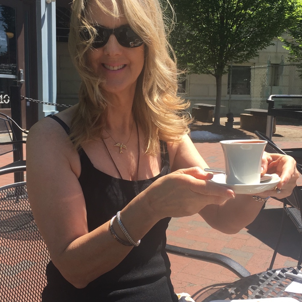 Meet your Posher, Joann